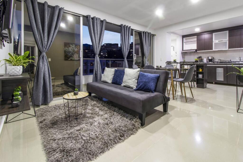Amplio Apartamento En Calasanz - Estadio メデジン エクステリア 写真